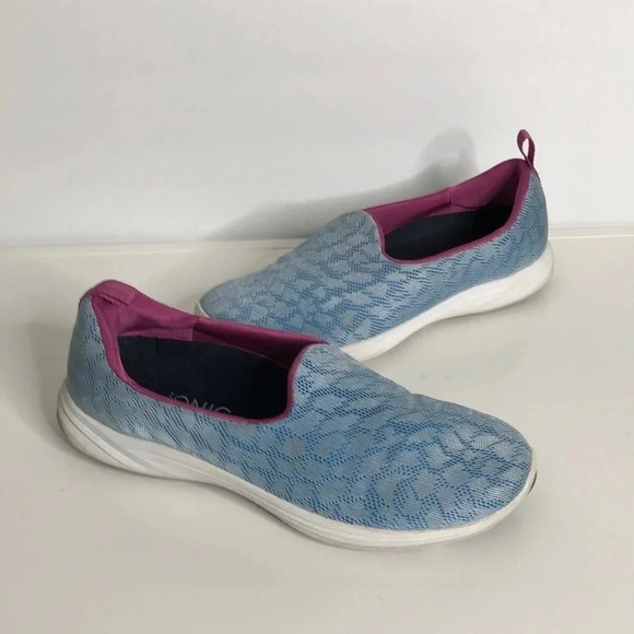 VIONIC Mesh Sneakers - Picture 1 of 8